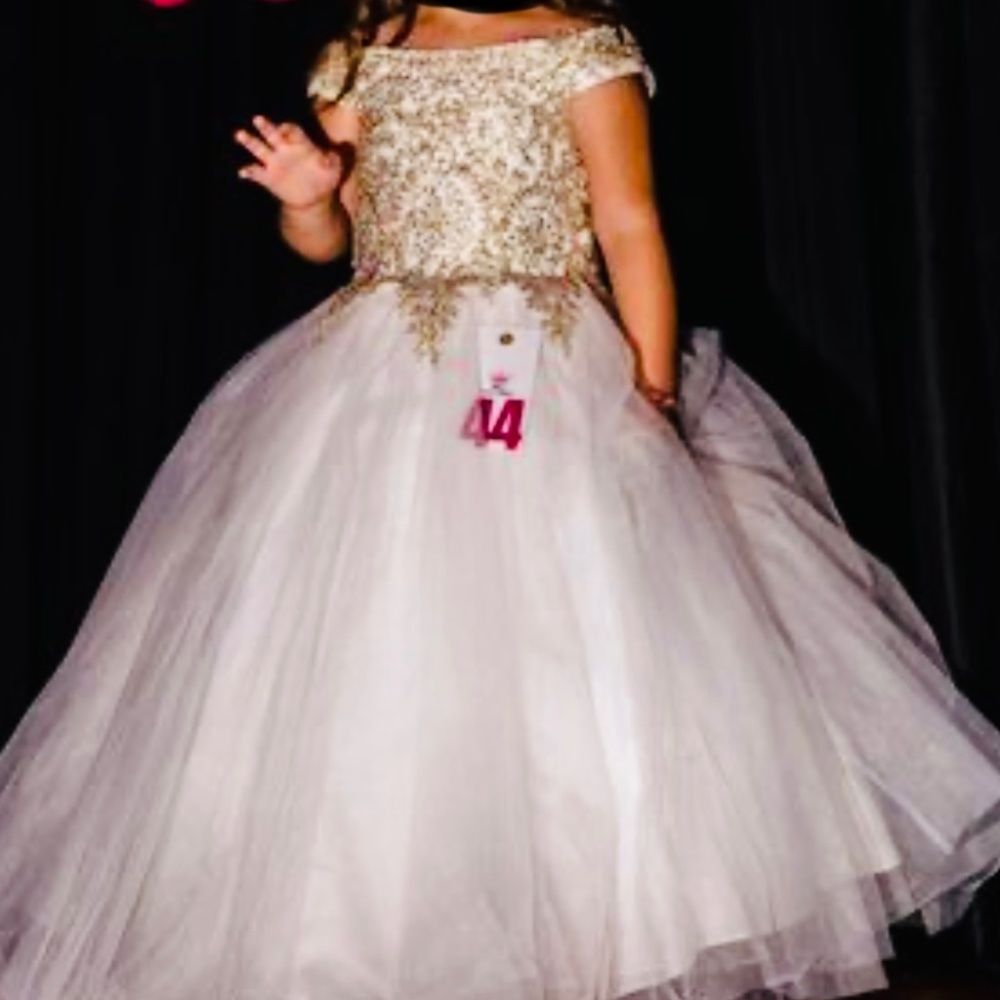 Ball gown